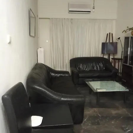 Private Room In A Shared 2-Bedroom Apartment Athens Exterior photo